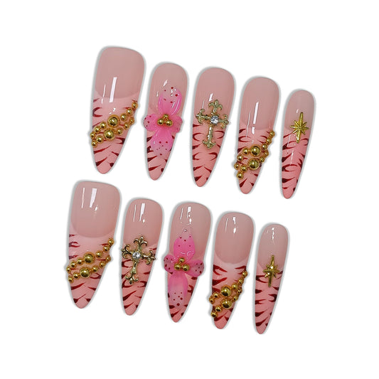 Hantyer Pink Leopard French Tip Press on Nails with 3D Floral Carving & Cross Gold Beads, Long Stiletto Glossy Y2K Fake Nails, Reusable Edgy False Nails for Women Festival Concert Party (Size XS) ﻿