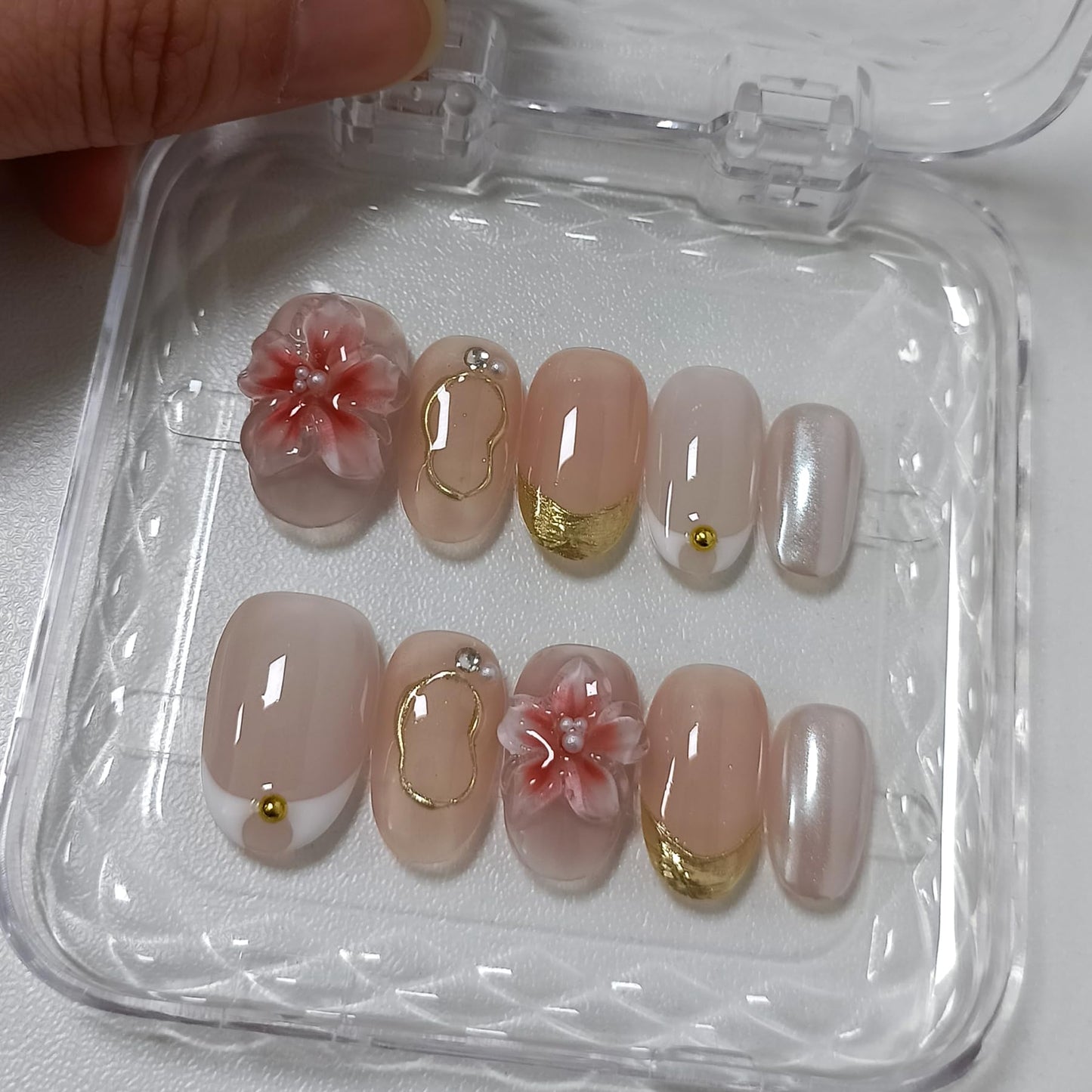 TENPAL Handmade Short Oval Fake Nails Kits,Glossy 3D Floral Iridescent White French Tips Press on Nails,Nude Pink Soft Gel Fake Nails 10pcs Kits,Full Cover Cute Nails with Designs for Daily(L Sizes)