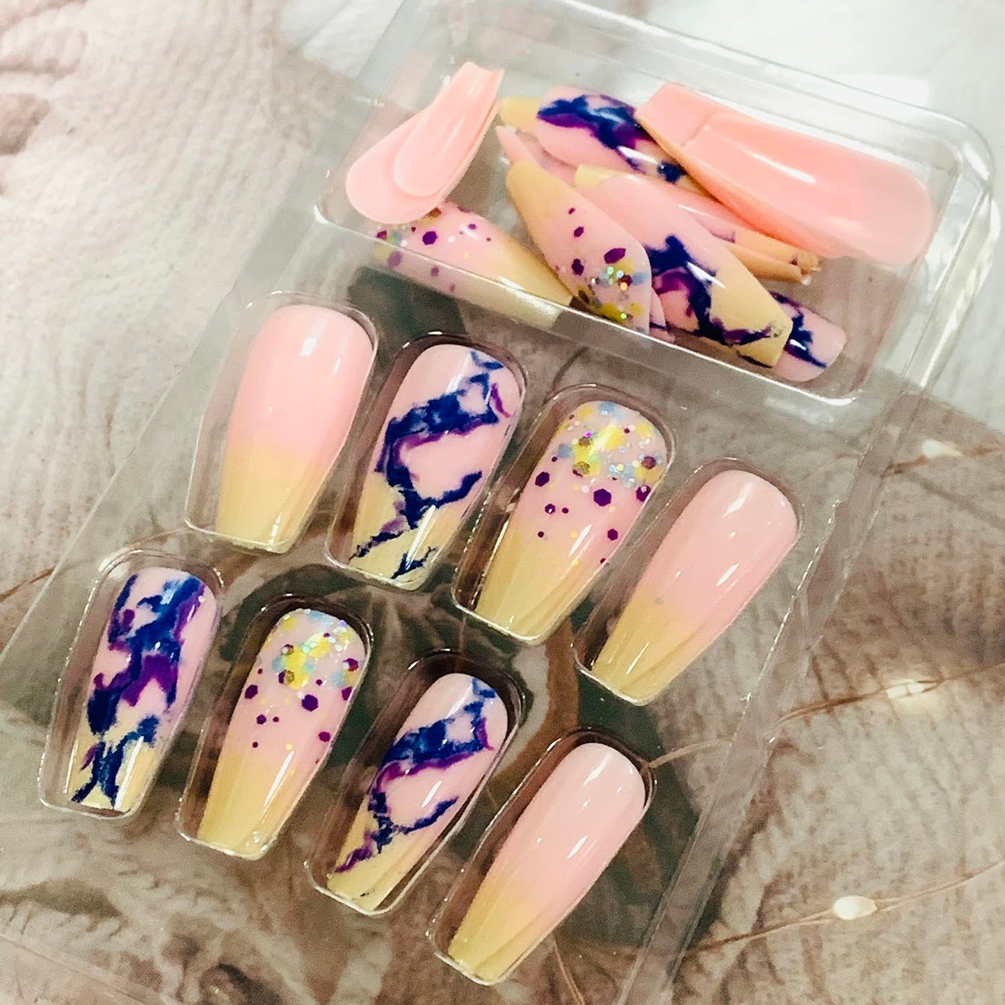 Vezocim Press on Nails Medium Square Shapes 24Pcs Glossy Full Cover Medium Acrylic Pink Square False Nails with Blue Marble Designs Artificial Coffin Fake Nails Glue ons Fingernails for Women