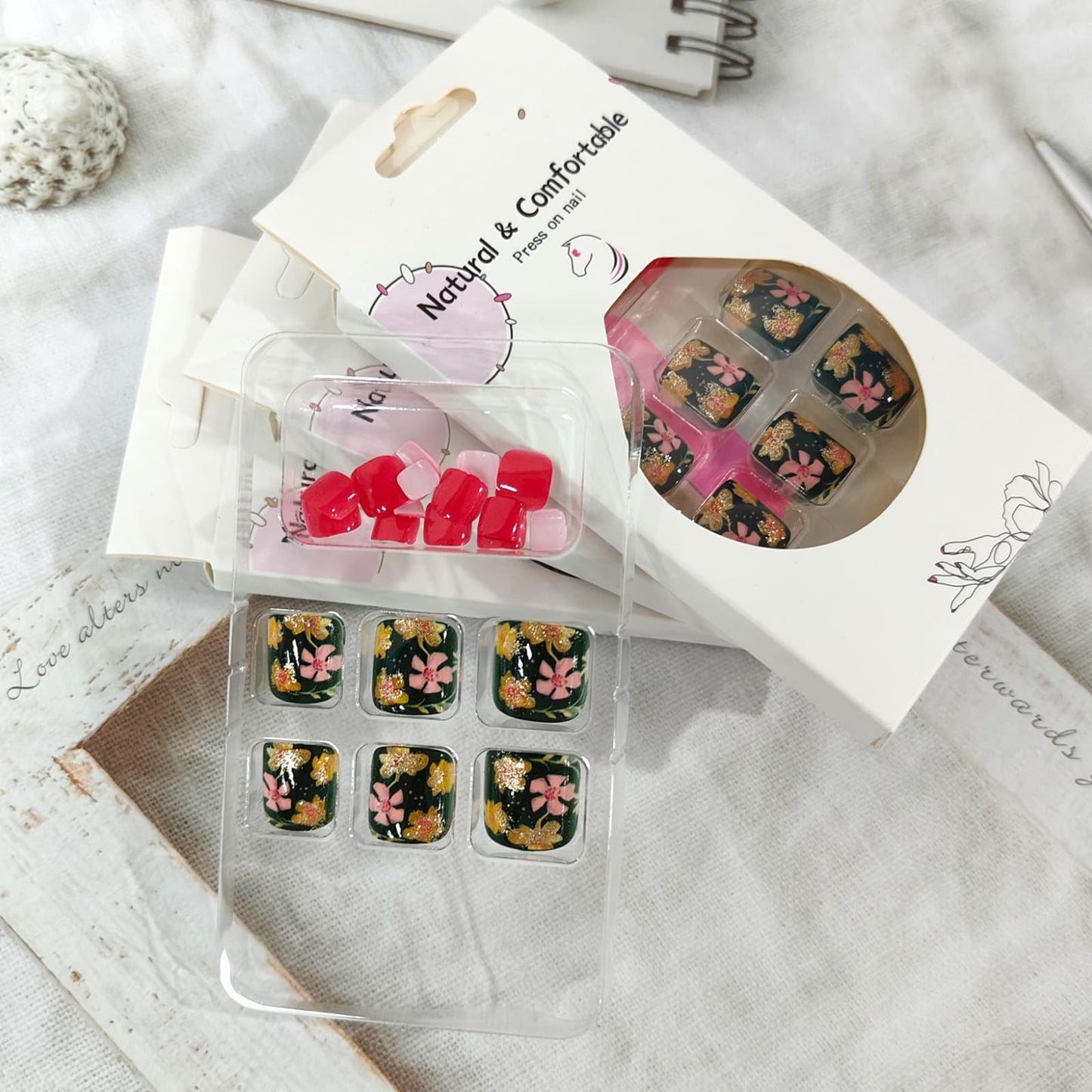 24Pcs Flower Press on Toenails Short Square Fake Toe Nails Press ons Pink Gold Glitter Floral Acrylic Toenails Rose Red Green Toe Press on Nails Summer False Toenails for Coquette Women