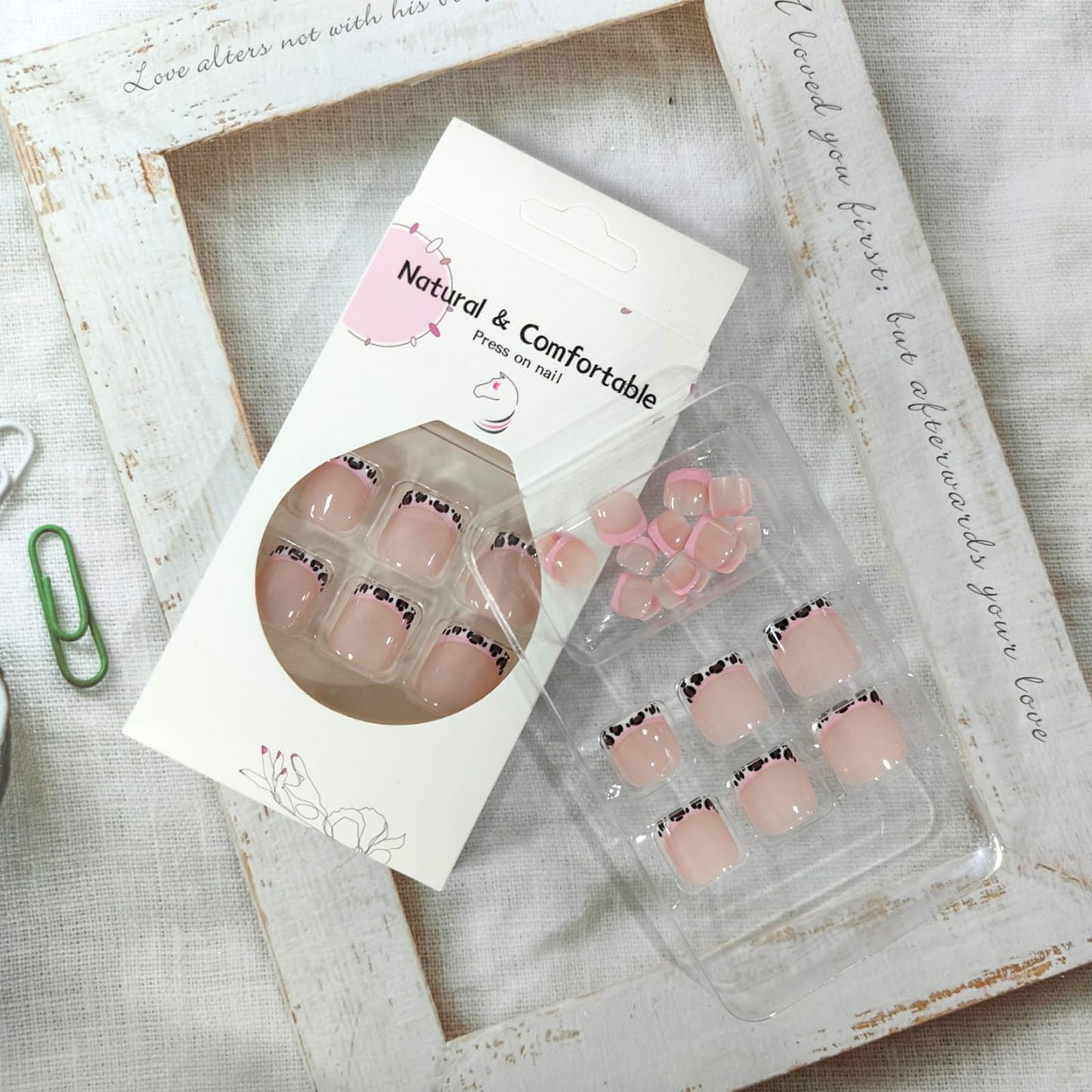 24Pcs Leopard Print French Tip Press on Toenails Short Fake Toe Nails Summer Toenail Press ons Full Cover Nude Acrylic False Toenails Pink French Glue on Toe Nails for Women Pedicure