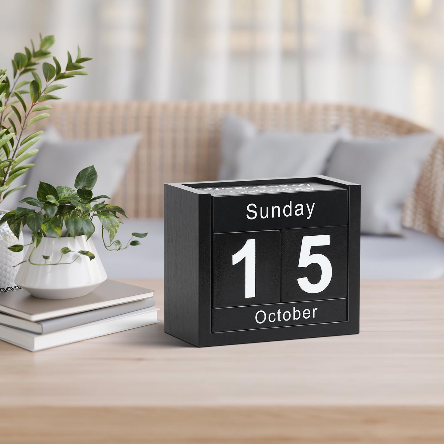 DEERINE Wooden Block Calendar for Desk, Daily Desktop Perpetual Desk Calendar, Cute Date Display Blocks Desk Accessory for Home Office Decor, Teacher, Classroom, Reusable Yearly, Black