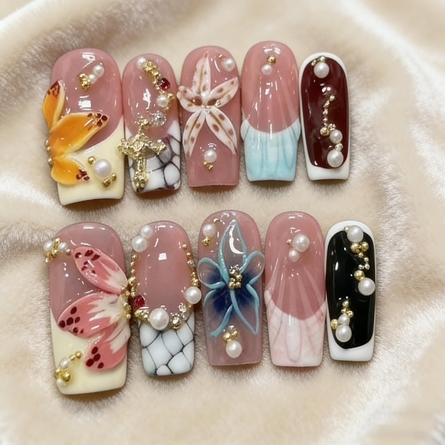 Floral Handmade Medium Square Press on Nails Nude Base Colorful 3D Floral Accents Pearl Chain Details Glossy Finish Reusable Spring Nails Easy Apply Party Durable Trendy Women Girls Nail Art 24 Pcs（S）