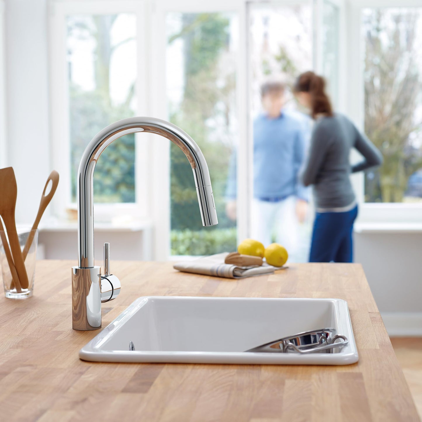 GROHE 3134910E Concetto Eco-Friendly Pull-Down Bar Kitchen Faucet with Sprayer Chrome