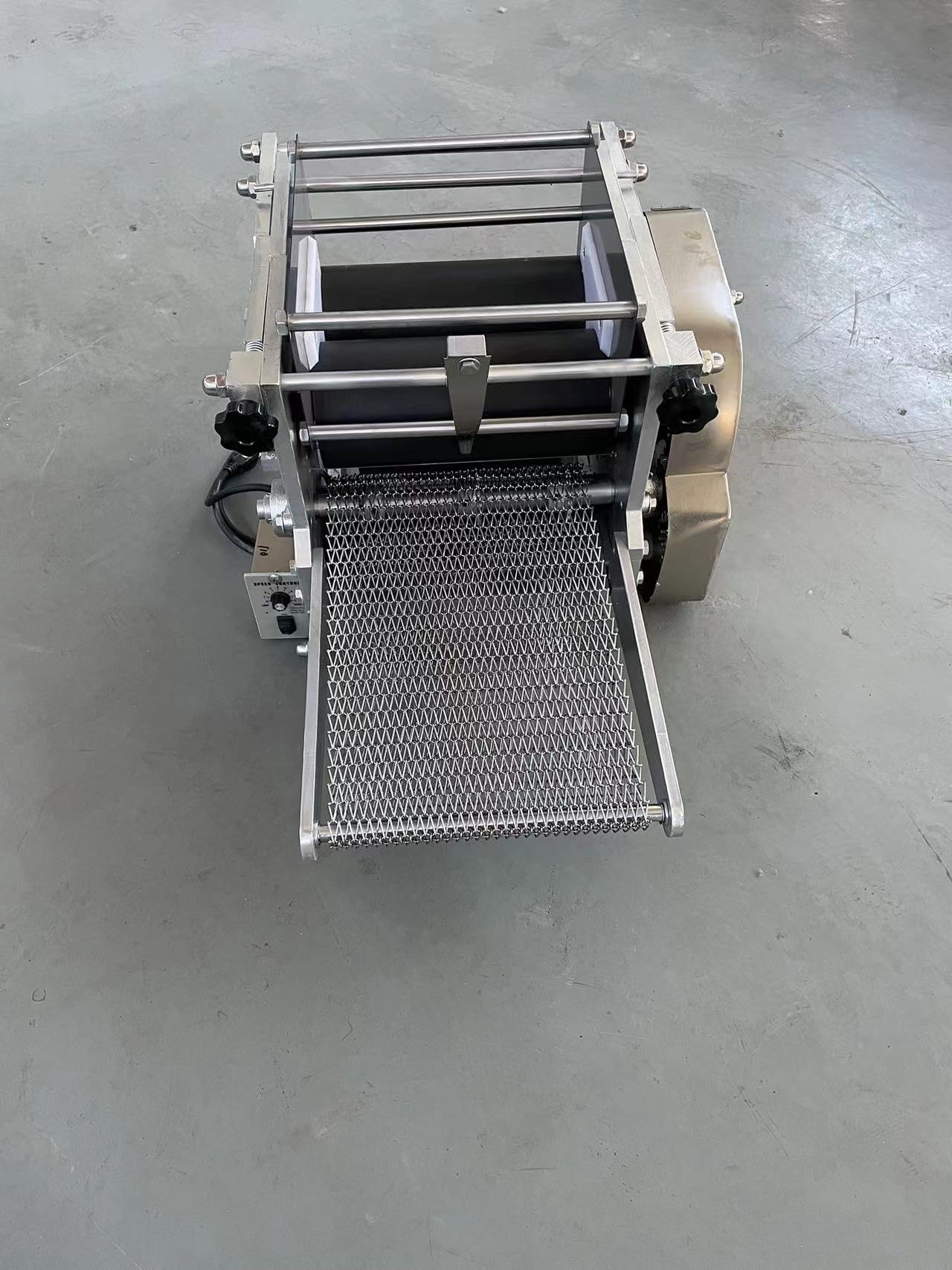Koalalko Commercial Tortilla Machine,Tortilla Press for Flour Tortilla Roti,Quesadilla & Tortilla Makers,Flour Mexican Tortilla Machine,Can Make Roti,Chapati,Torilla,Pancake,Crepe,1500-2000 pcs/h