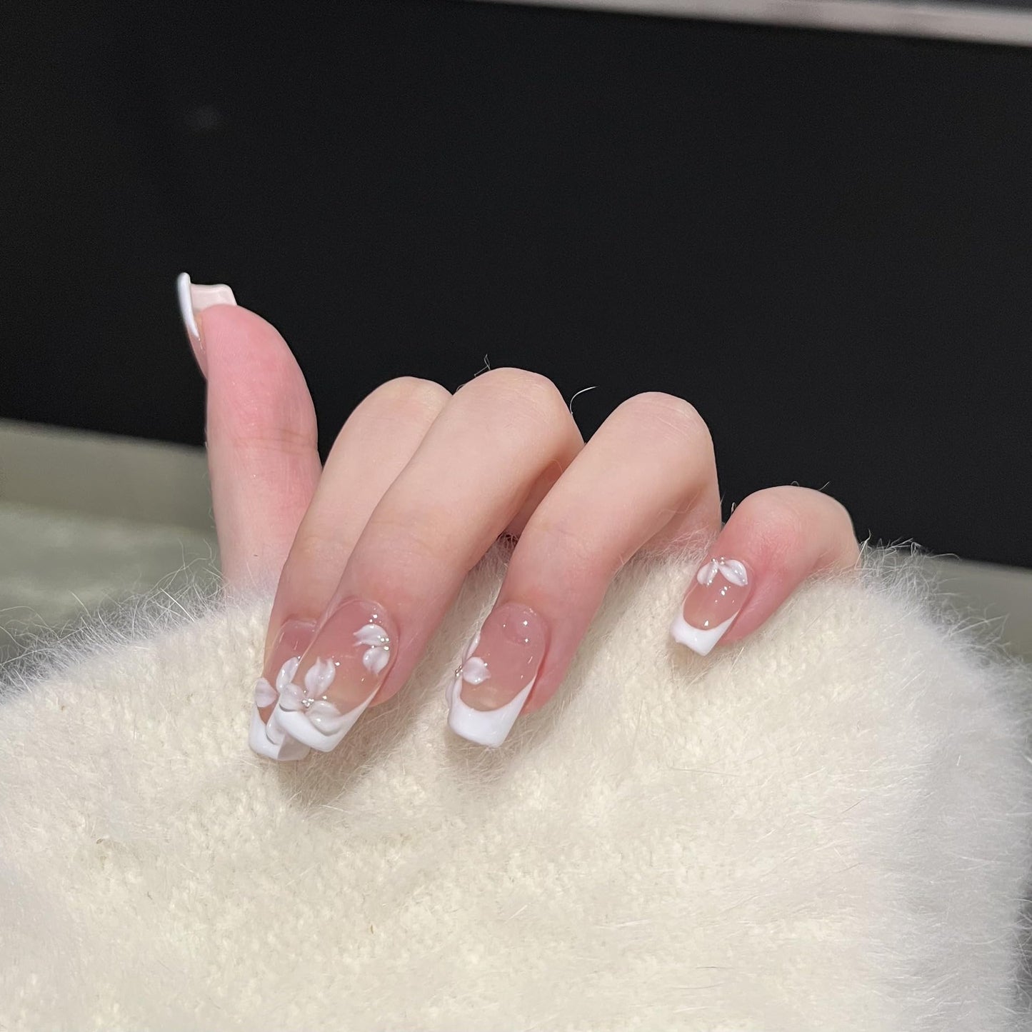 TENPAL 10Pcs Handmade Press On Nails Medium With Tools,Nude White French Tip Coffin Fake Nails with Designs,Hand-Painted White Floral Sculpted Salon Acrylic Glue on Nails for Wedding Party Daily(S)