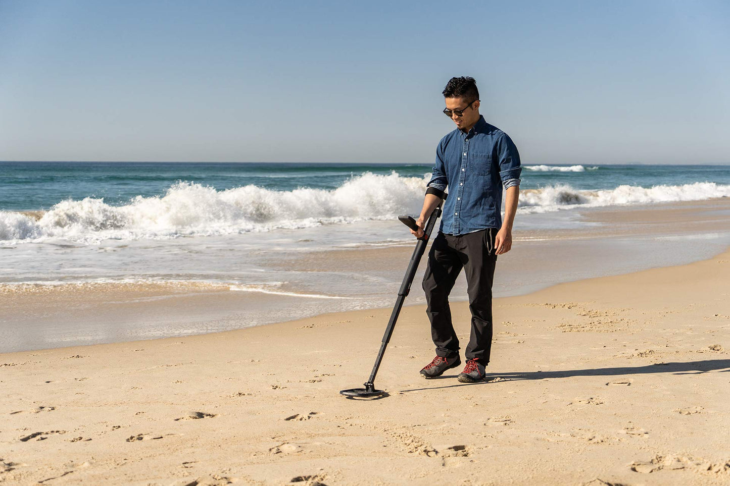Minelab GO-FIND 44 High-Power Ultra-Light Metal Detector for Adults with 10" Waterproof Coil