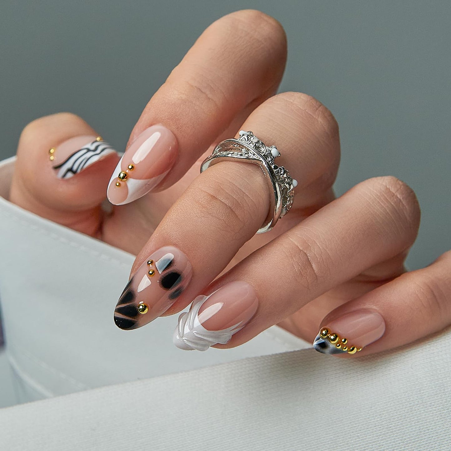 CurvLife Press On Nails Medium Almond Black White Abstract, Nude Soft Gel Glossy Fake Nails, Reusable Salon Look Manicure for Women Teens Beginners, 30pcs, Daily Wear Work Party