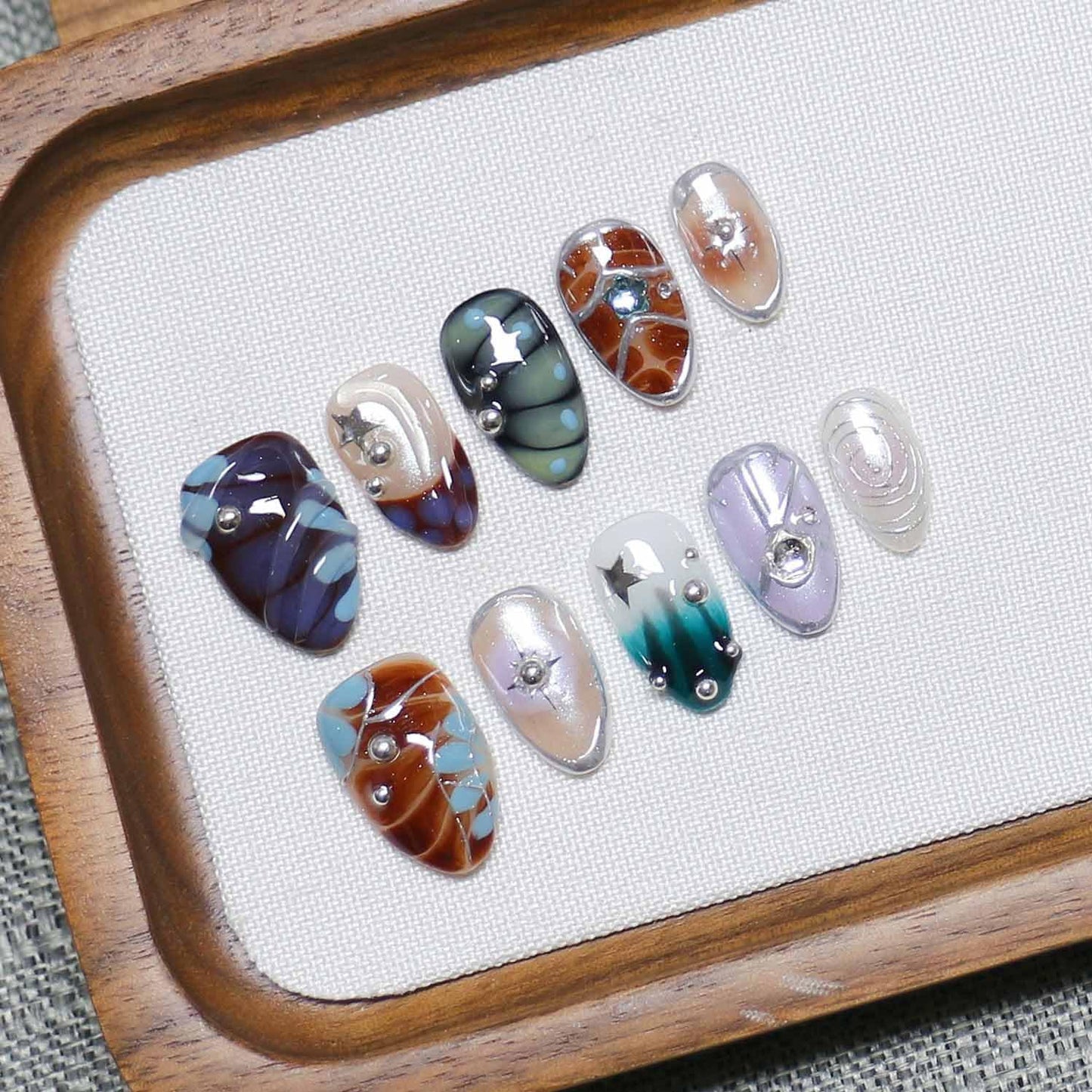 10 Short Almond Handmade Press On Nails | 3D Floral Dopamine Sweet & Edgy Design with Snake Pattern, Marbling & Silver Gilding | Skip Salon Trips, Easy to Apply & Remove, Reusable(251112, M)