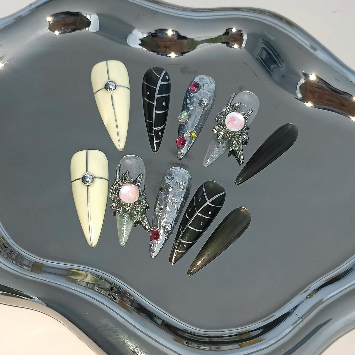 TENPAL Gothic Black-Grey 3D Metallic Press on Nails Long Stiletto,Gems Chains Hand-Painted Fake Nails with Soft Gel,Halloween Party Vampire Nails,Edgy Rhinestone Y2K Nail Kit with Tools 10pcs(L)