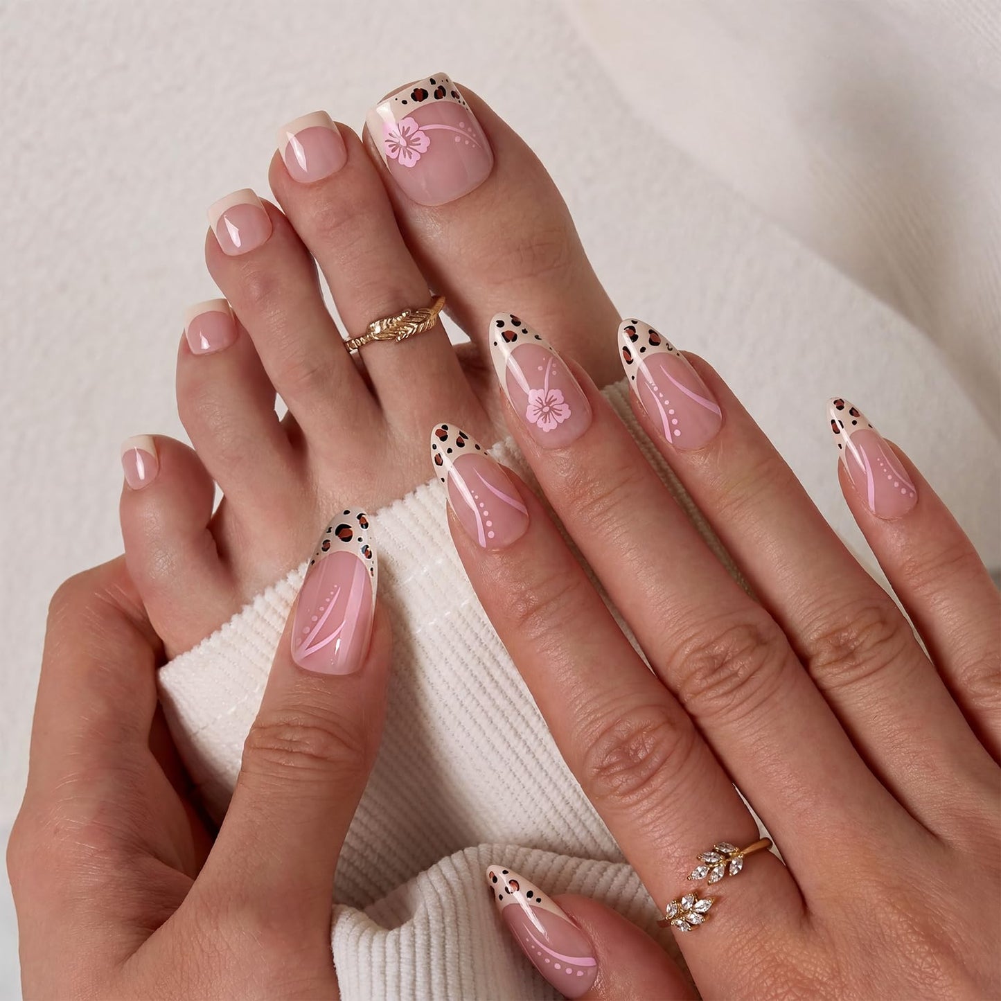 BTArtbox Press On Toenails Short - Wild Bloomery, Lamp-Curable 4-Week Wear Pink French Tip Square Toe Nail Press Ons with Glue and Adhesive Tabs, Easy-to-Apply in 15 Sizes - 30 Toenails All-in-One Kit