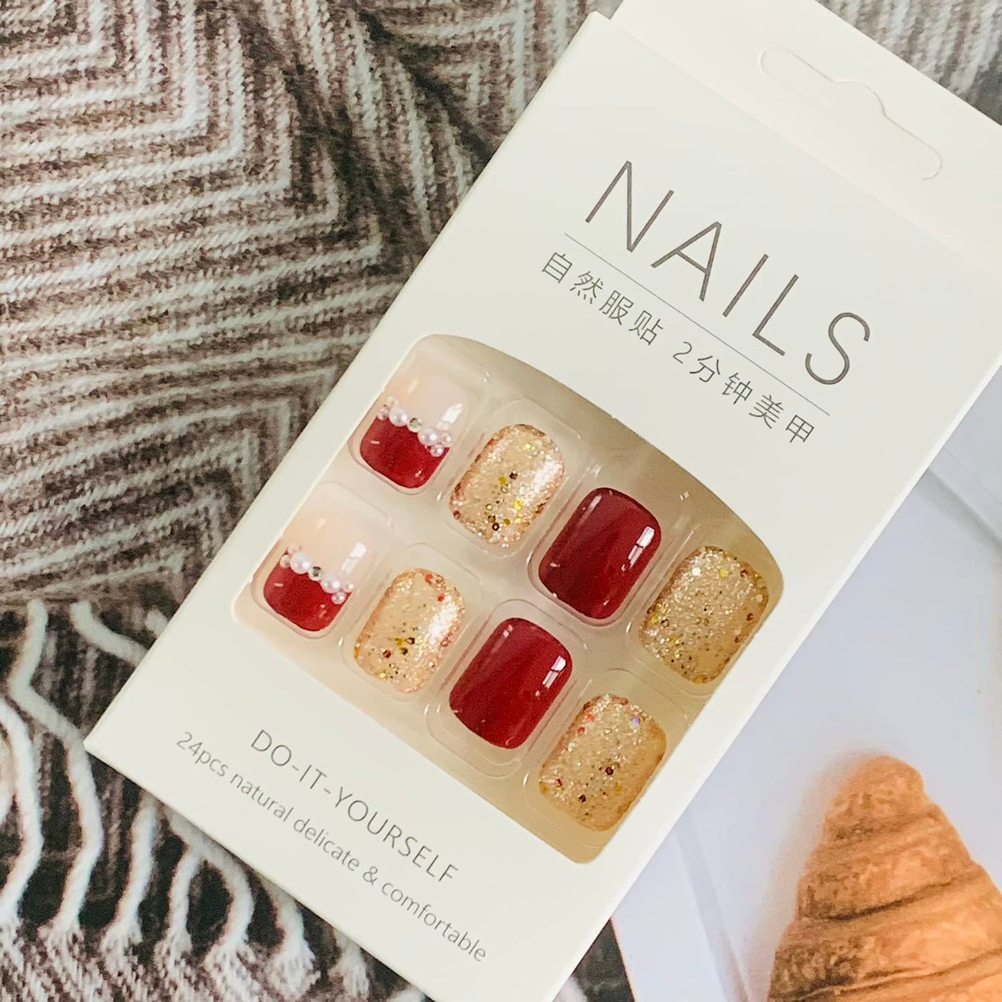 Press on Nail Short Square Length, 24Pcs Full Cover Reusable False Nails Kits, Glue On Nails with Glitter Pearl Designs, Artificial Fingernails Acrylic Fake Nails for Women Stick on Nails Coffin Shape