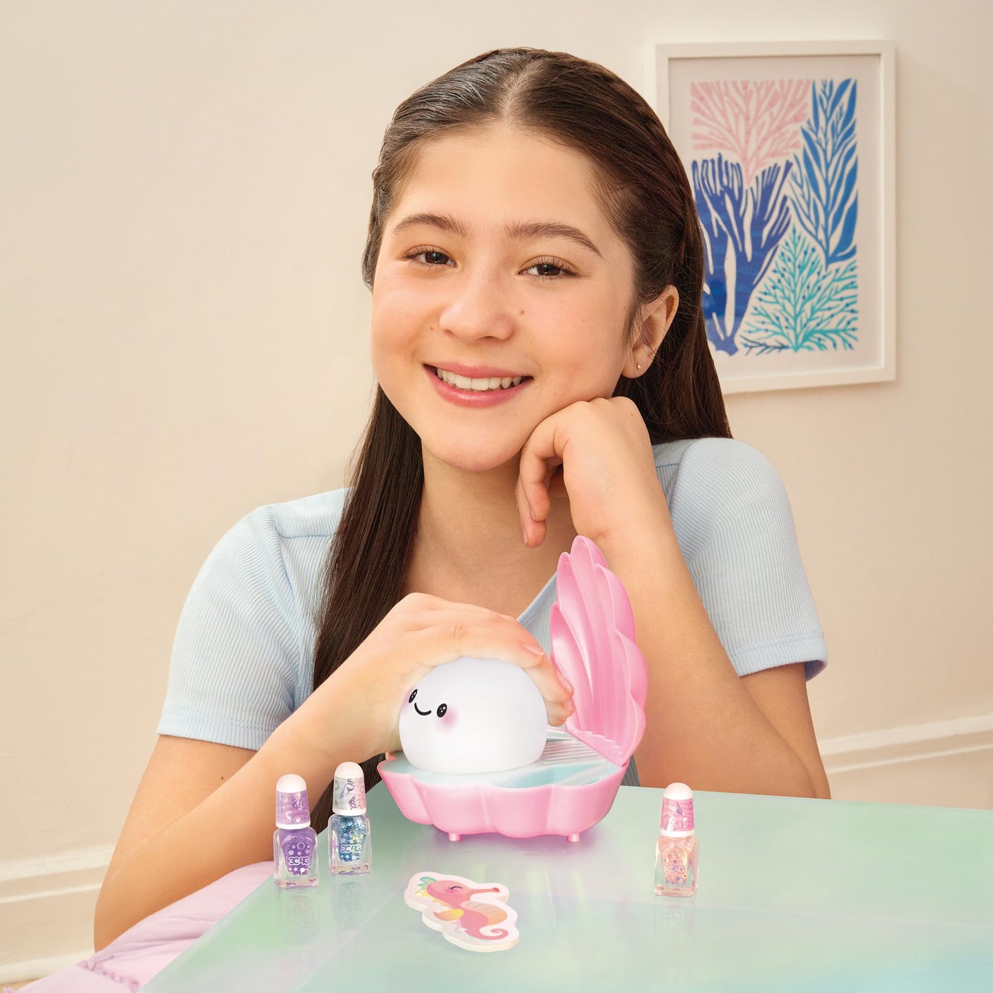 3C4G: Pearl Perfect Light-Up Nail Dryer - 6pc, Pink Shell Shaped Manicure Kit, Built-in Fan, 3 Nail Polishes, Seahorse Filer, Tweens-Girls-Kids 8+