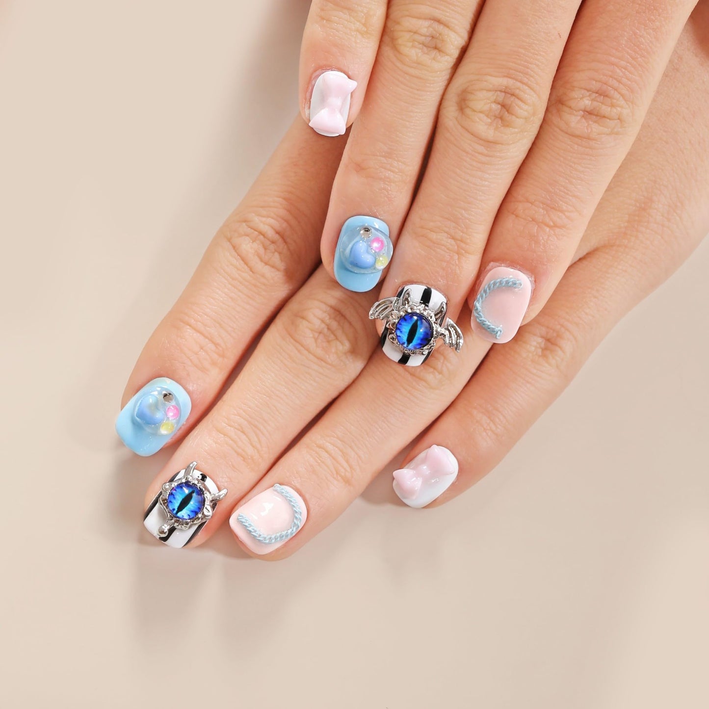 Sun&Beam Nails Handmade Press-on Short Round Black Pink White Blue Hand-painted Design Cool Fashionable False Nail Tips 10 Pcs (#147 S)