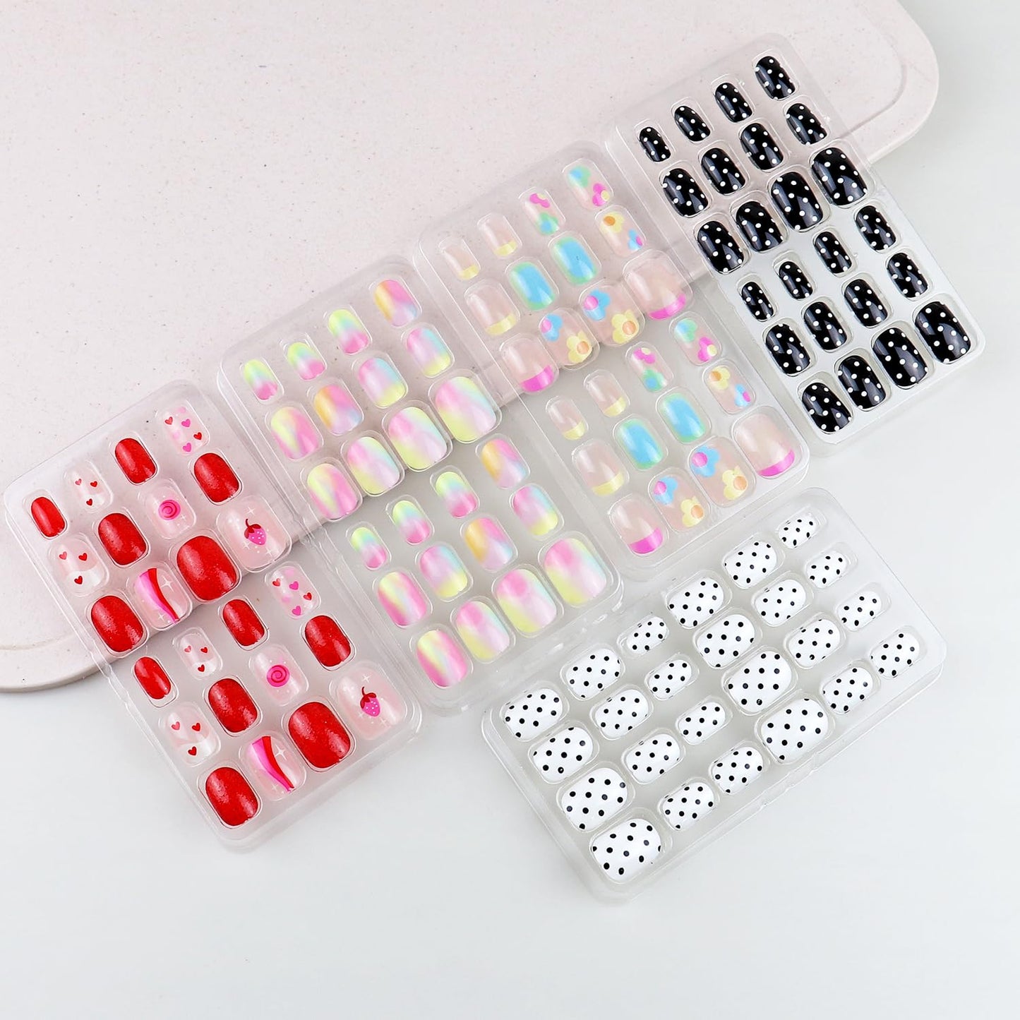 120 Pieces Fake Nails for Girls Black White Polka Dots Kid Nails Press on Pre-glue Children Artificial False Nails Short Oval Full Cover Acrylic Stick on Nail Tips Kit for Women