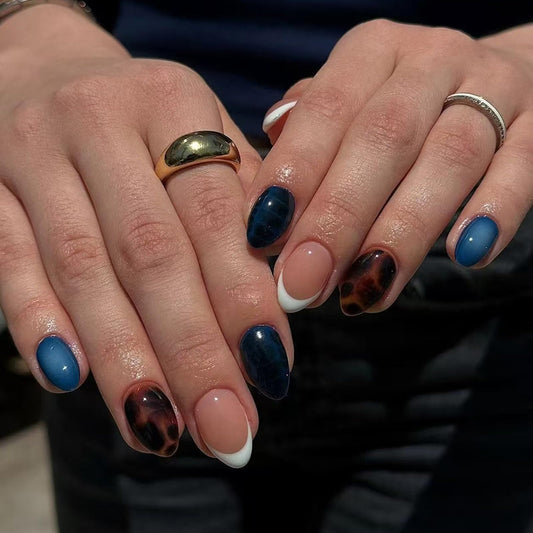 IMSOHOT Oval Press on Nails Short Fall Fake Nails Blue Ombre, Brown Amber Designs Glossy Round Acrylic Glue on Nails French Tips False Nails