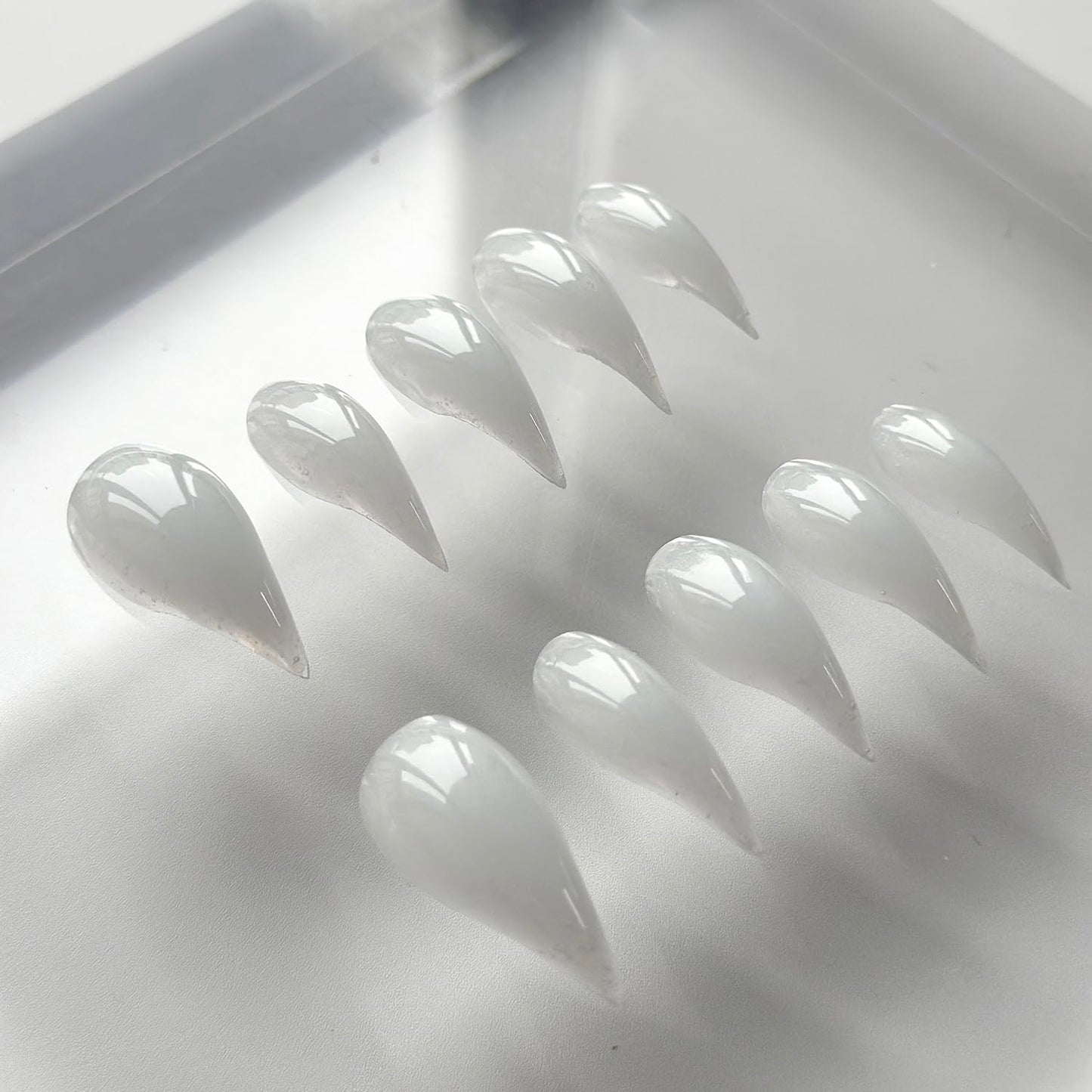 Luxury Press on Nails Medium Curved Stiletto Handmade Eagle Claw Unique Reusable ABS Material Fake Nails Dragon Claw False Nails with Designs Cat Claw Glossy Glue on Nail Thick Acrylic Nail(S)
