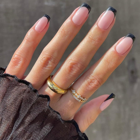 Black French Tip Press on Nails Short Square Fake Nails Full Cover Stick on Press ons - Nude False Acrylic Nails for Women Manicure 24 Pcs