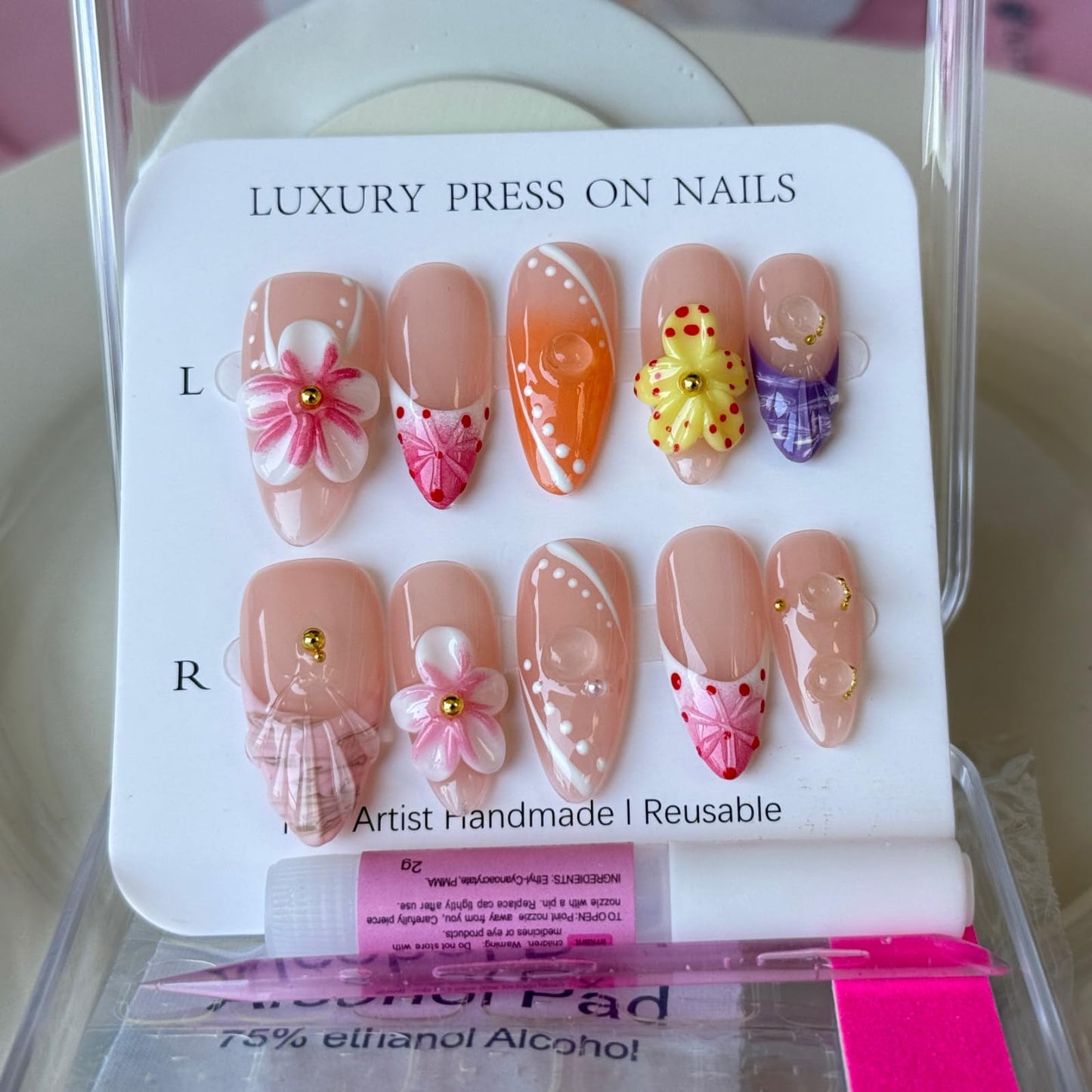 Haozerart Handmade Press on Nails, Cute Medium Almond with 3D Floral & Gold Pearl Designs, Reusable Fake Nails 10Pcs for Women & Girls (M Size)