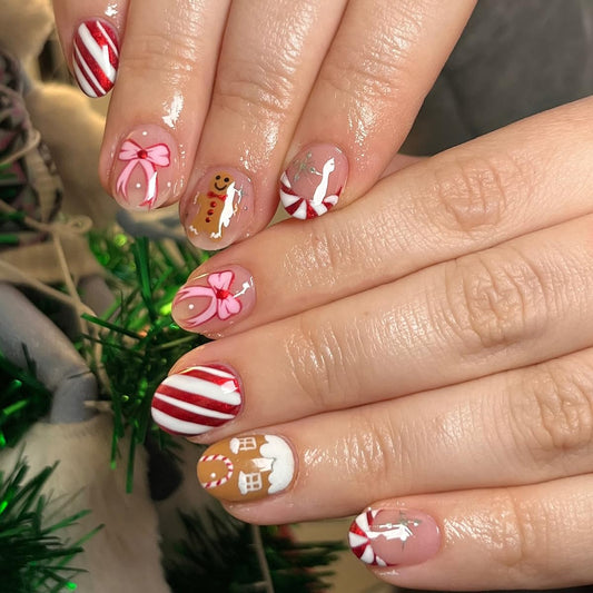 Christmas Gingerbread Man Press on Nails Short Oval Fake Nails with Bow & Stripe Designs Red Whiter Tip Xmas Cute False Nails Winter Holiday Nail Press ons Snowflake Full Cover Glue on Nail 24Pcs