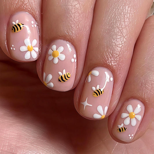Cute Press on Nails Short Square Fake Nails with Bee Flower Designs 24Pcs Spring Summer Floral Press on False Nails Glossy Glue on Nail Artificial Stick on Nail for Women Manicure