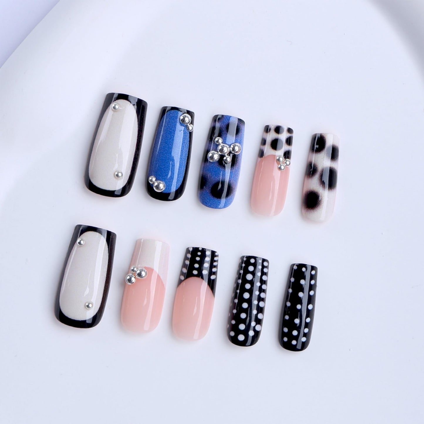 octoswave Press on Nails Medium Square - Black White Polka Dot French Tip 3D Metallic Charms Acrylic Fake Nails for Party Travel Office 24Pcs