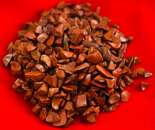 Indian Consigners Natural Crushed Polished Tumbled Gem Stone Chips, Decoration & Healing Crystals (Red Jasper)