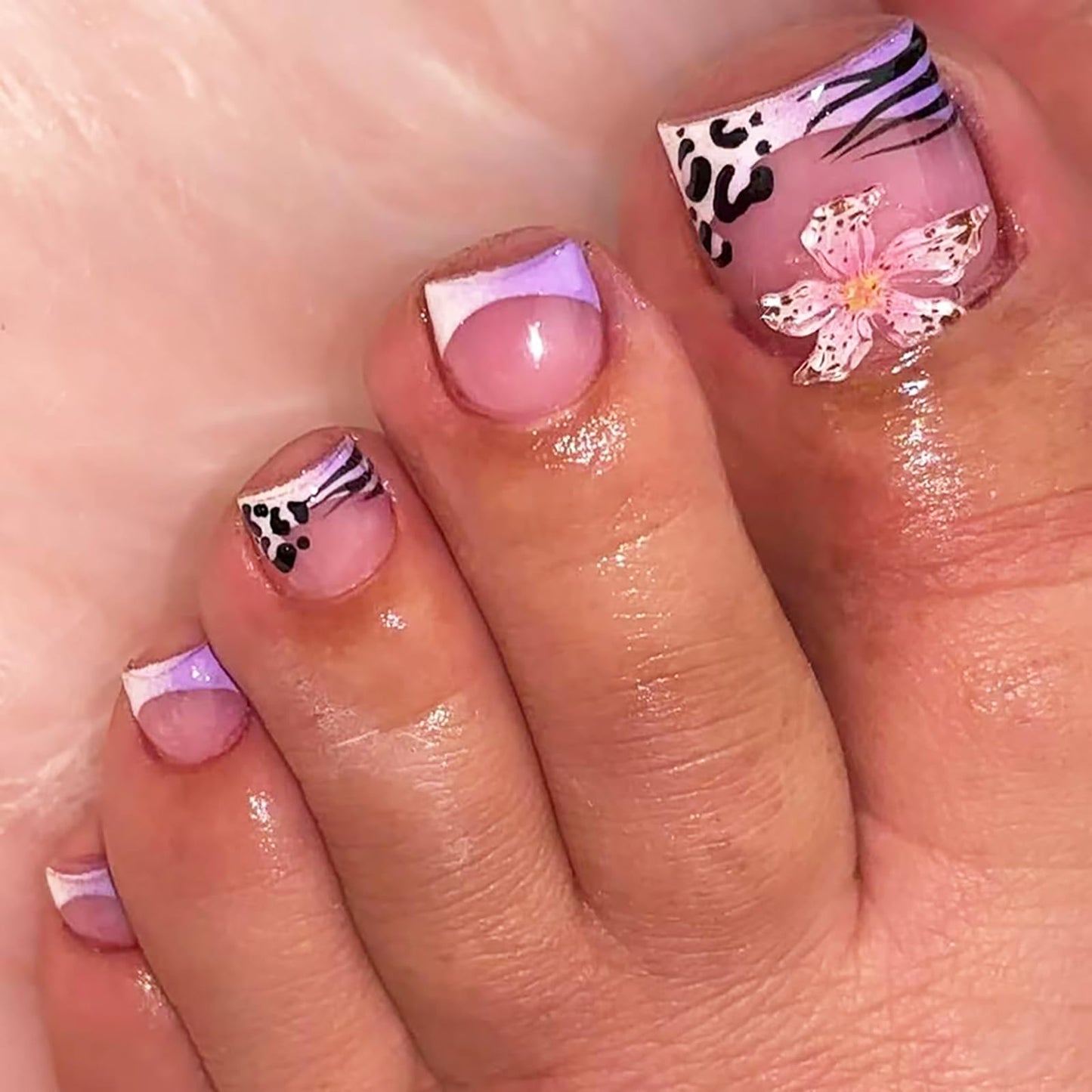 24Pcs Purple French Press on Toenails,Short Square Fake Toe Nails with 3D Flower Designs Leopard Print Toe Nail Press Ons Full Cover Acrylic Glossy Stick on Toenails for Women Girls