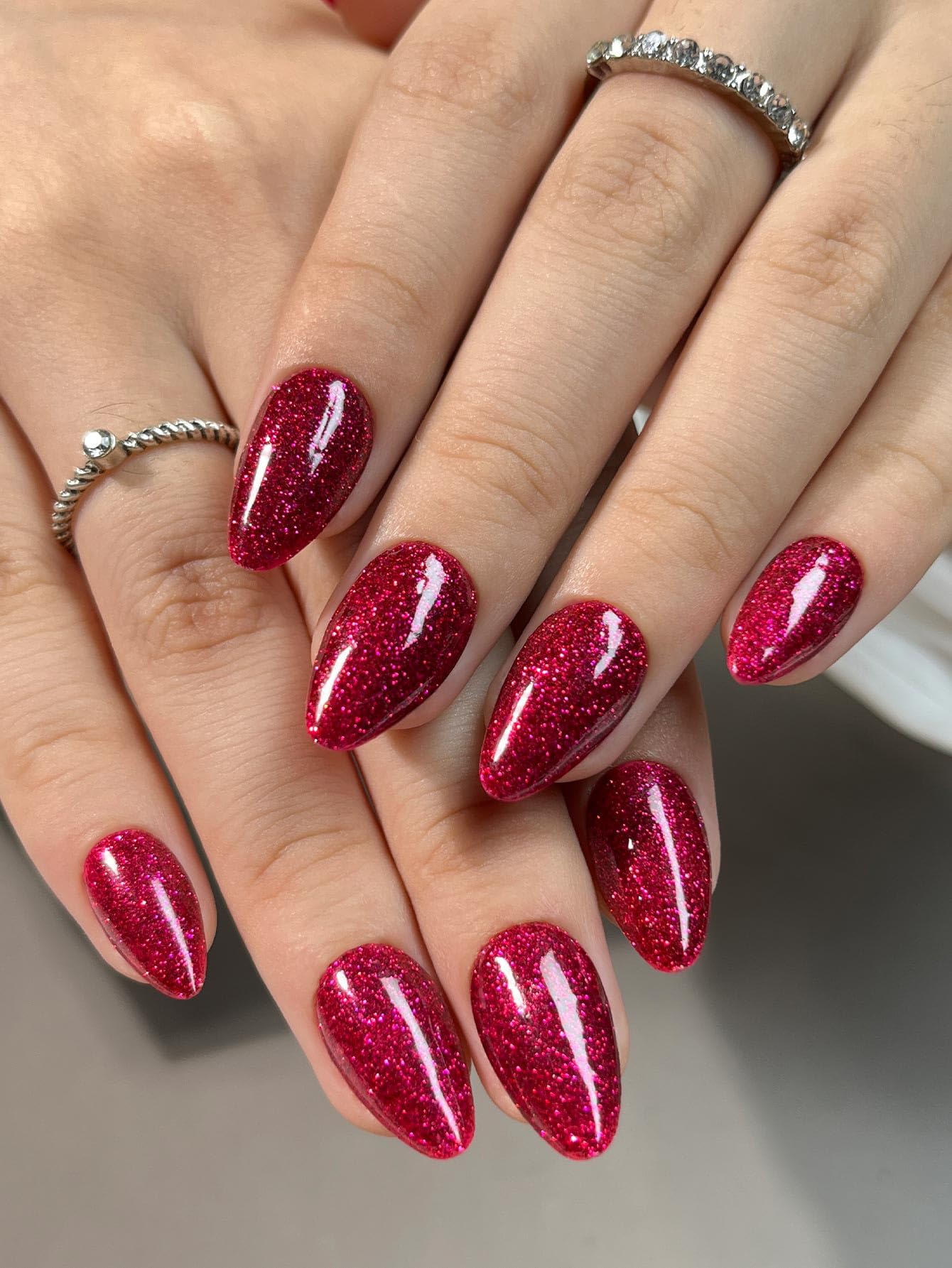 Hrnsnails Almond Shaped Press On Nails, Glue On Nails Medium Length Fake Nails with Red Glitter Glossy Designs, Nails Press Ons Gel False Nails, Artificial Nails Stick On Nails for Women