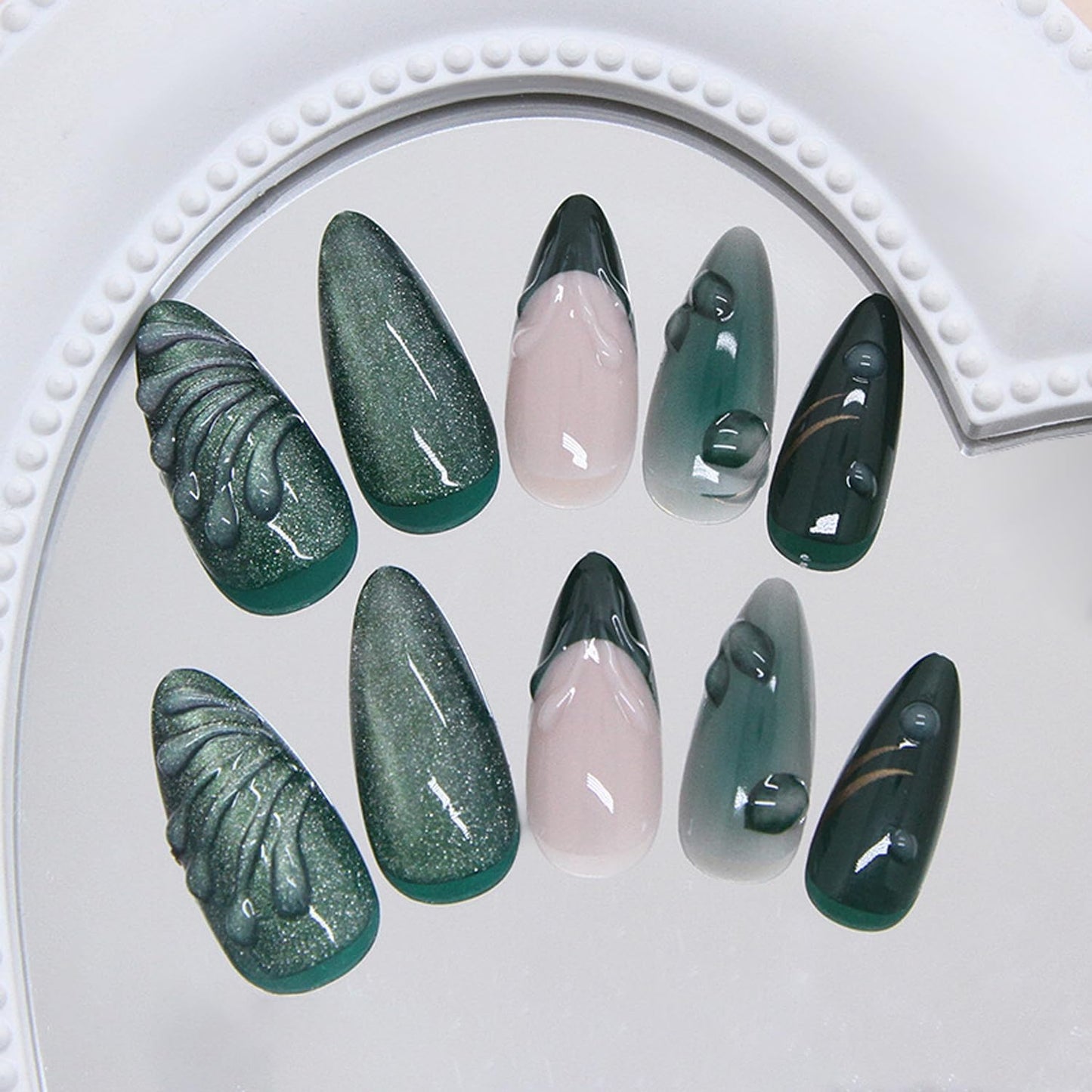 24Pcs Green Press on Nails Medium Almond Fake Nails with Green Ripple French Cat Eye Design Handmade Stick on Nails Glitter Full Cover Artificial Nails for Women DIY Manicure Daily Wear