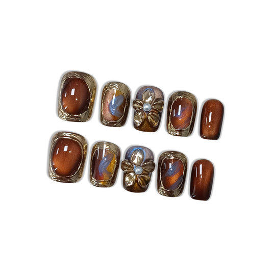Hantyer 10pcs Press On Nails Vintage Amber with Hand-Painted 3D Gold Flowers and Metal Accents, Short Square Glossy False Nails, Reusable, Easy to Apply, Portable for Parties (Size L)