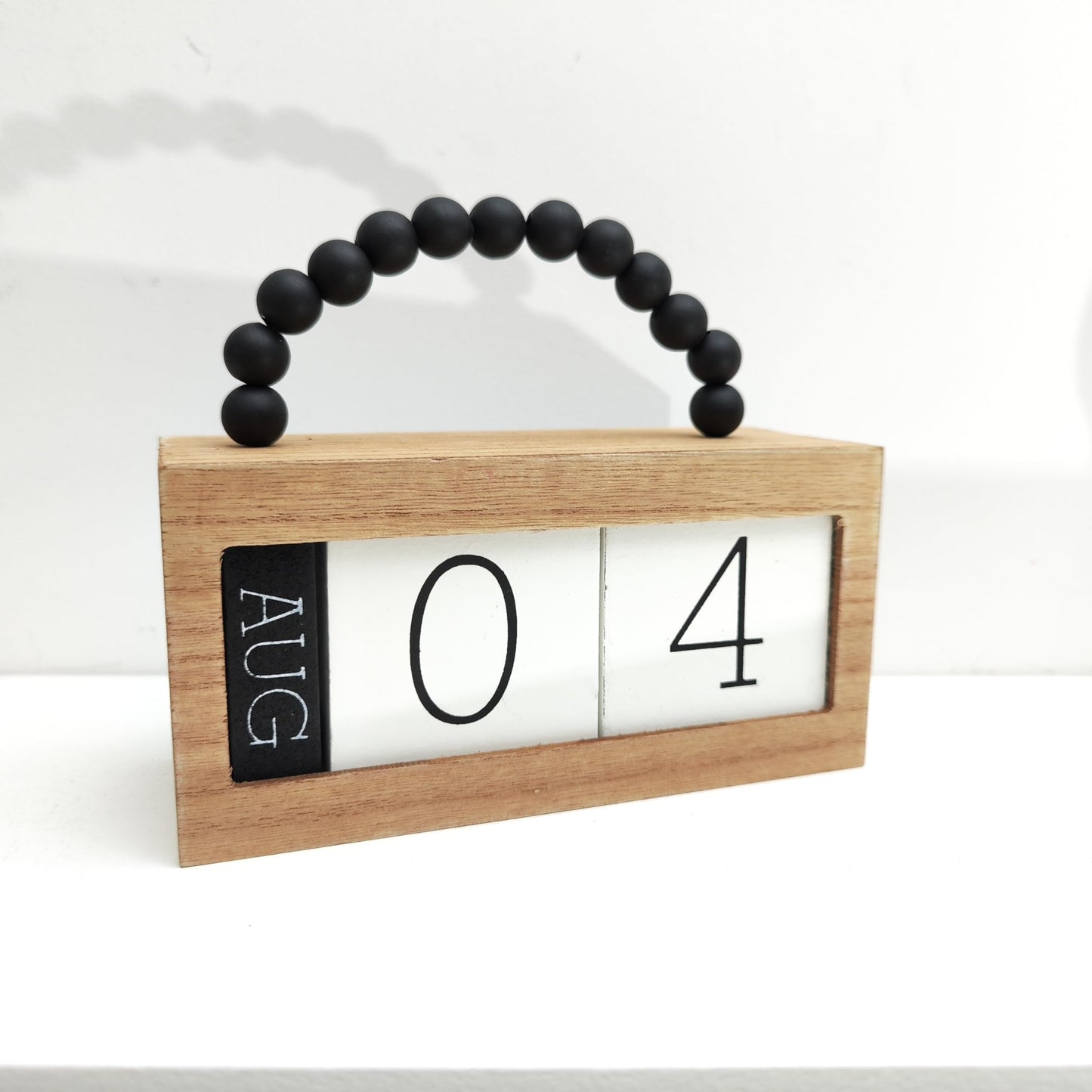 Wooden Perpetual Calendar for Desk, Metal Wood Month Date Display for Teachers, Students, Classroom, Rustic Farmhouse Office Decor, Desk Accessories (Black wood beads)