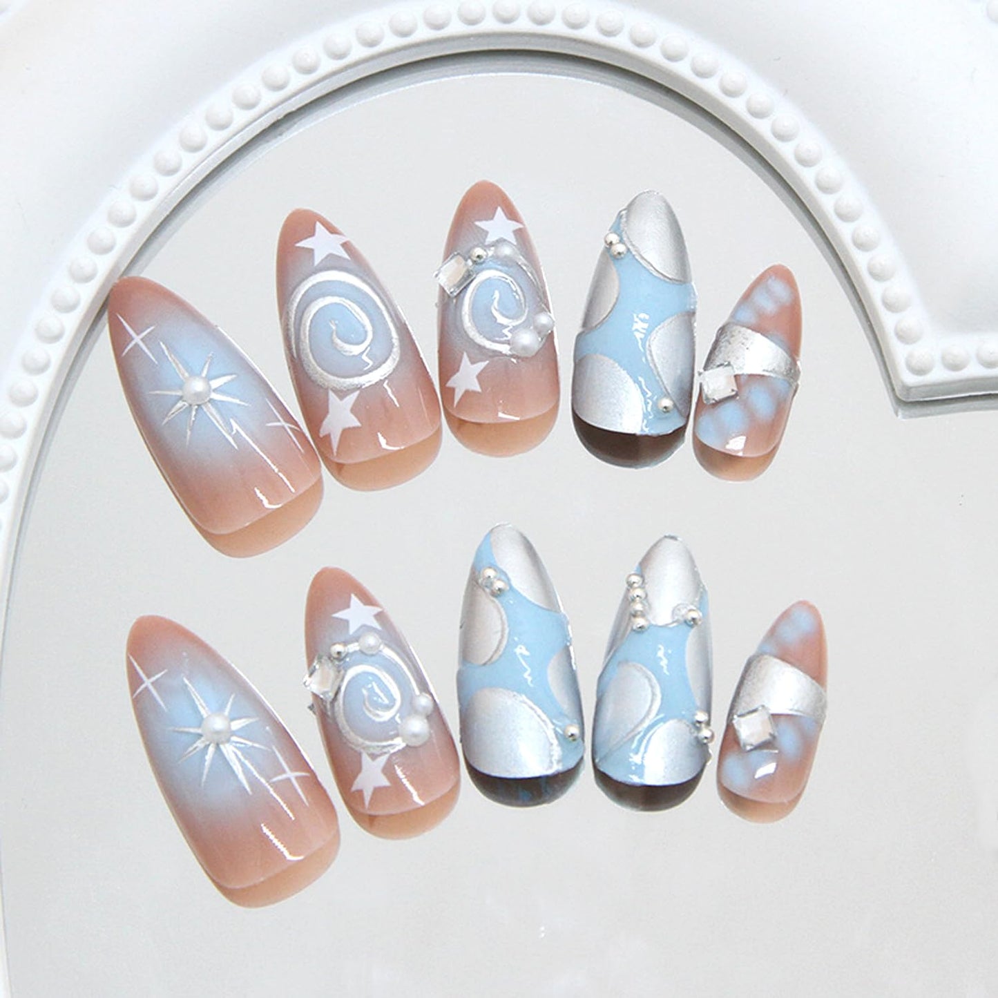 24Pcs Glitter Y2k Press on Nails Medium Almond Fake Nails Metallic Silver Star Irregular Lines Pearl Patterns French Press on False Nails Full Cover Glossy Acrylic Nails Stick on Goth Artificial Nail