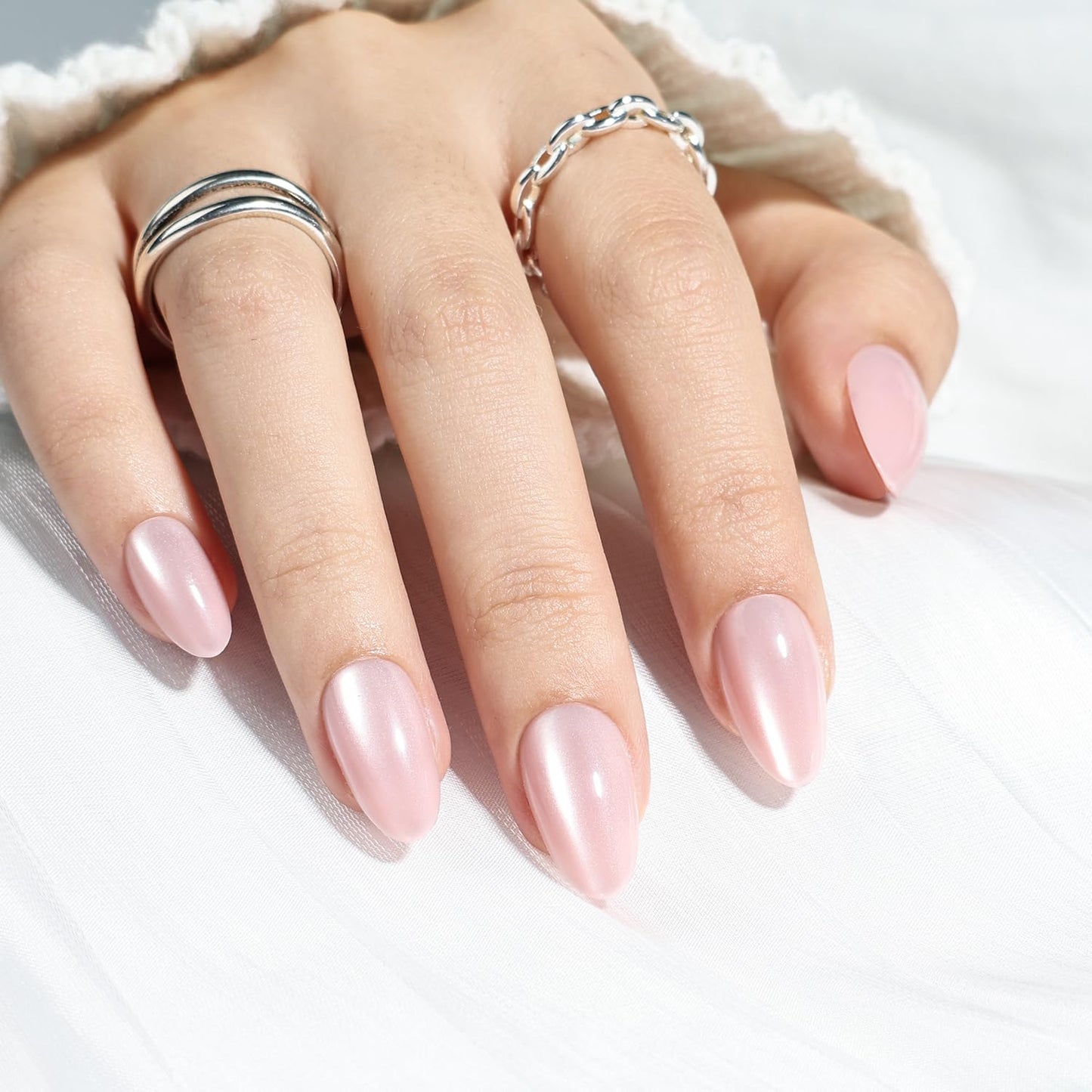 Leefrei Cat Eye Press On Nails - Glazed Soft Pink Press On Nails Short Almond Nails Press Ons for Women Fake Nails with Glue, Glossy Reusable Glue on Nail in 16 Sizes - 32pcs, Petal Pink