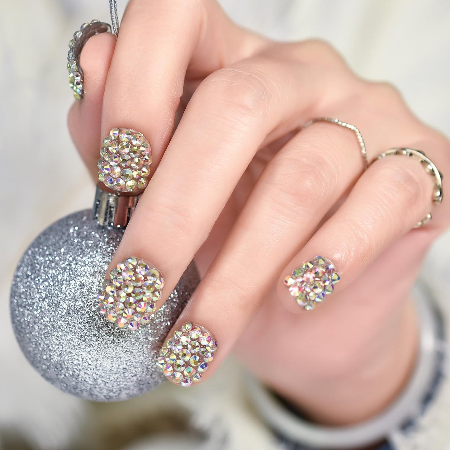 LINSSQ Full Cover 3D Shiny Crystal Press on Nails 24pcs, Short Squoval False Nails, Beauty Manicure Kits Reusable Fake Finger Rhinestones Nail Art Tips for Daily Office Party
