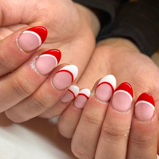 Press on Nails Short Oval Fake Nails with Red White French Designs Round Nude Nails Press ons Winter Acrylic Nails for Women 24 Pcs