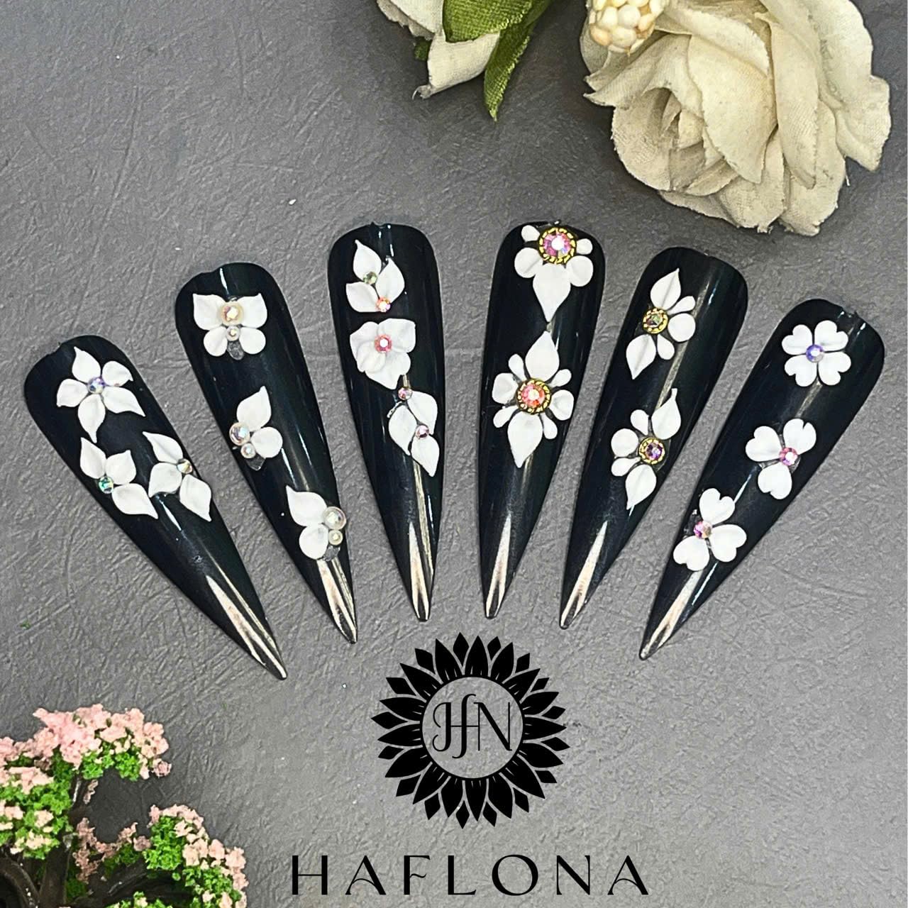 Set 32Pcs 3D White Acrylic Flower Nail Art Charms Handmade by Acrylic Powder -Flowers Nail Rhinestones Kit 3D Crystal Nail Pearls Design Acrylic Nail Art for Women (White)