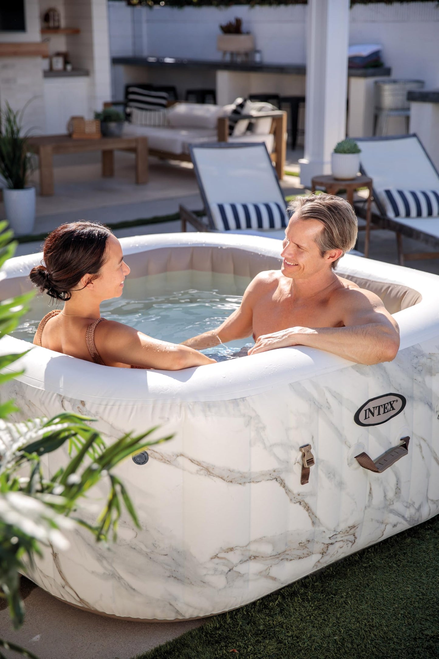 Calacatta Jet & Bubble Deluxe Spa - 4 Person by Intex
