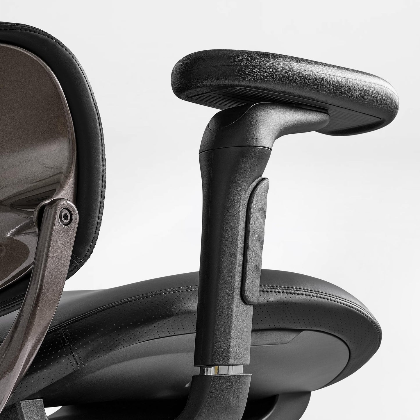 EUREKA ERGONOMIC Executive Office Chair, High Back Office Chair with Lumbar Support, Silicone Leather Executive Desk Chair Comfy Computer Chair with Headrest for Home Office, Black