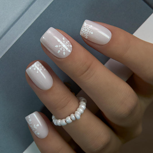 Curvlife Press On Nails – 30PCS Full Cover False Natural Fit Soft Gel Fake Nails Tips, Easy to Apply at Home Glue On False Nails Kit (White Snowflake Nails, Short)