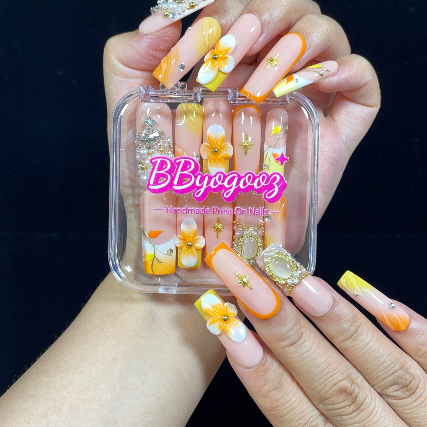 Handmade Press On Nails Medium/Long Square – Orange & Yellow 3D Floral Design with Diamonds, Pearl Chains & Retro Accents | Reusable Acrylic False Nails Gift for Women & Girls (S size)