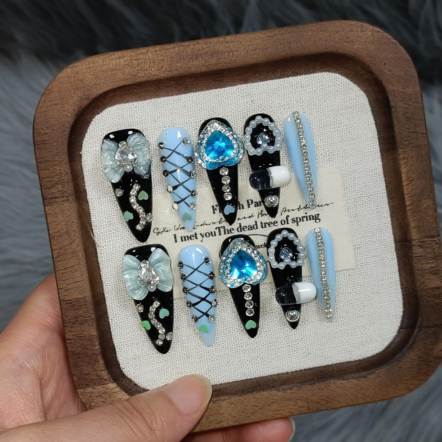 TENPAL 10Pcs Y2K Gothic Press On Nails With Tools,Blue 3D Capsule Pearl Bow & Chain Charms Designs Fake Nails,Long Stiletto Handmade False Nails,Reusable Acrylic Glue on Nails for Party Halloween(XS)