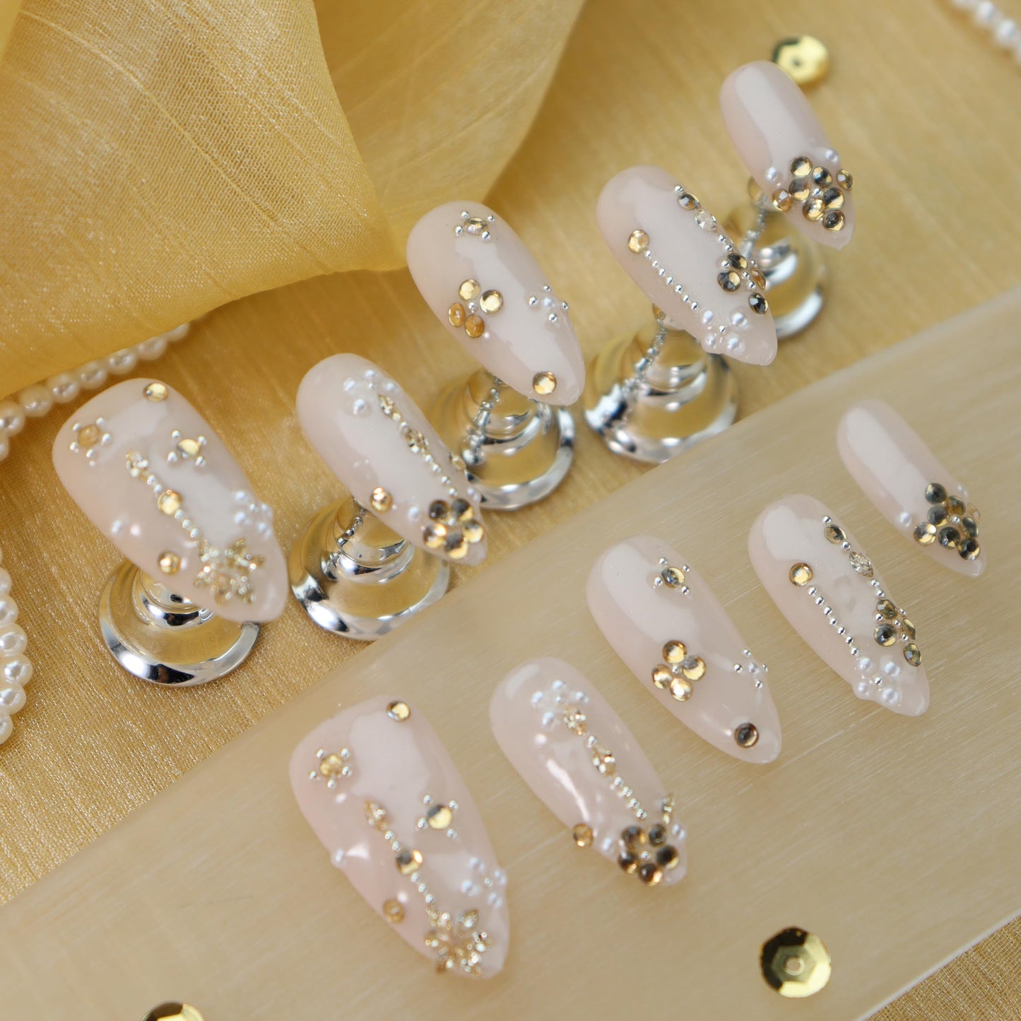 LIFOOST Manual Fake Nails Glossy Pure Color Nude Medium Almond Press On Nail Pile Beads and Rhinestones Luxury False Tips for Women Bride Autumn and Winter Manicure 10 Pcs