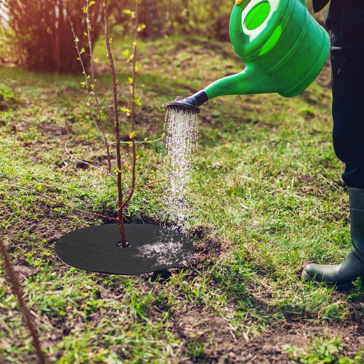 Macarrie 30 Pieces Weed Barrier Mats Non Woven Tree Mulch Ring Thickened Tree Protectors Mat Black Mulch Reusable Rings Landscaping Plant Cover Round Anti Grass Gardening Fabric Cover(16.5 Inch)