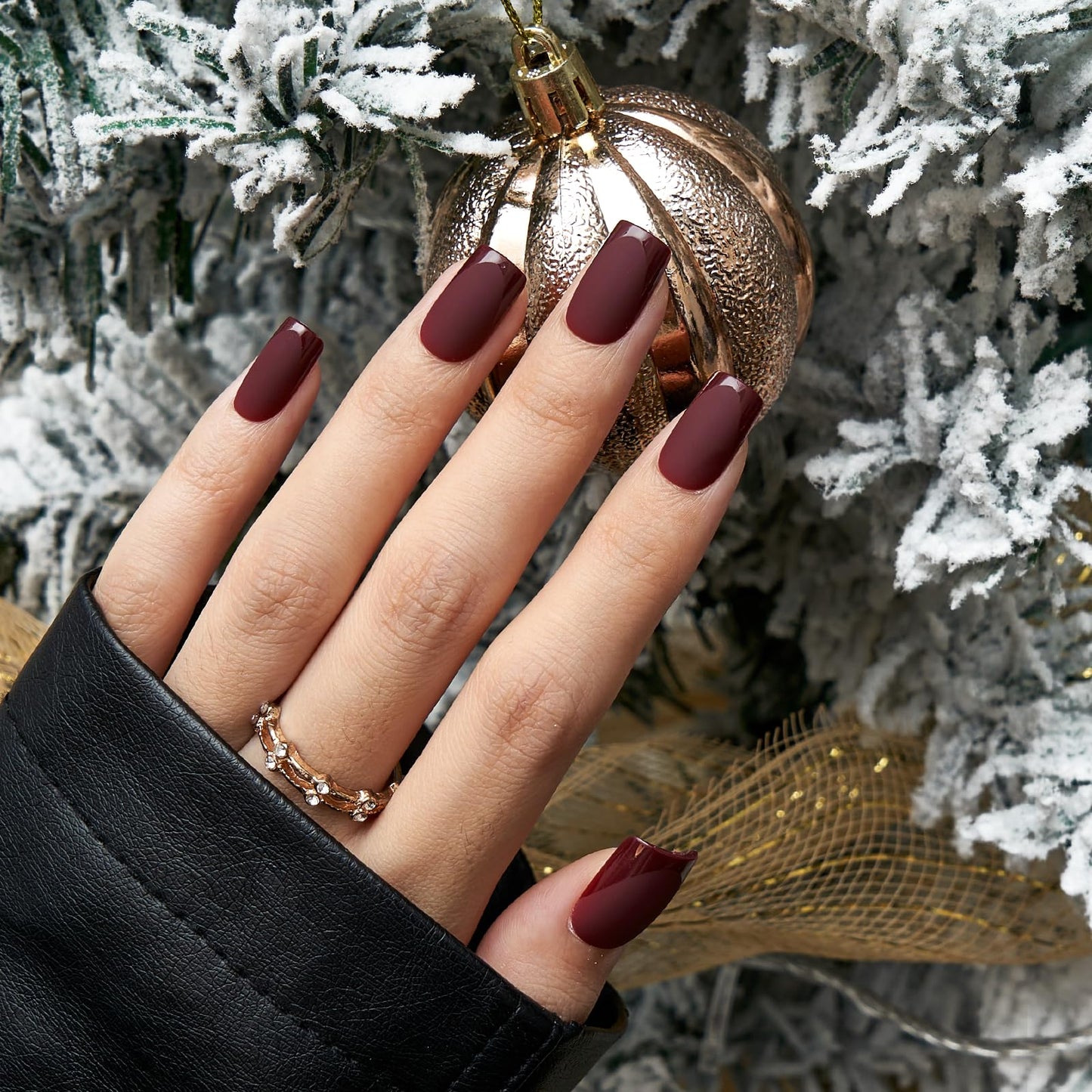 BTArtbox Press on Nails Short Square - Dark Red Nails with Glossy French Tips in a Matte Finish, Soft Gel Fake Nails Glue On Nails in 16 Sizes for Christmas, Cream Puff & Cozy Cocoa