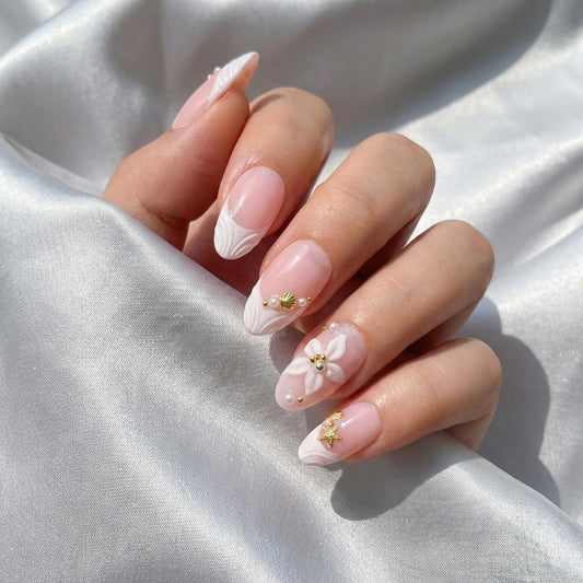 Long Press on Nails Almond Fake Nails French Artificial Nail Seeneey White Flowers Pearl Beach Stick on Nail for Women 24pcs