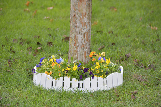 EasyFlex No-Dig Landscape Edging with Anchoring Spikes, 4.5 in. Tall Decorative Adirondack Wood-Look Fence Garden Border, 15 Foot Kit, White (3600WT-15C-6)