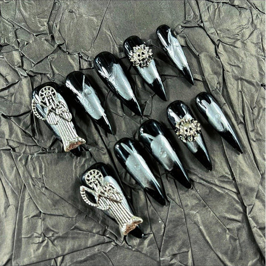 Press on Nails Handmade Nails 10Pcs Dark Gothic Style Skeleton Manual Press on Nails Black Skulls Fake Nails for Women Party Holiday Photo Size S