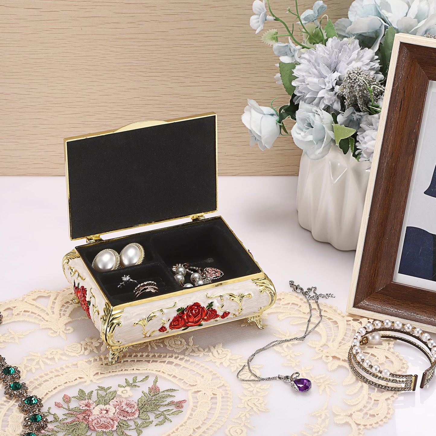 ELLDOO Vintage Music Box, Beige Metal Musical Jewelry Box Keepsake Box, Small Trinket Jewelry Storage Box Gift for Girl Women (Tune: You are My Sunshine), Red Rose Pattern