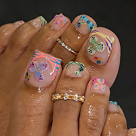 RUOKEXIN Short Press on Toenails French Tip Fake Toenails with 3D Flower Designs Square Toe Nail Press ons Sparkly Artificial Nails for Women 24Pcs